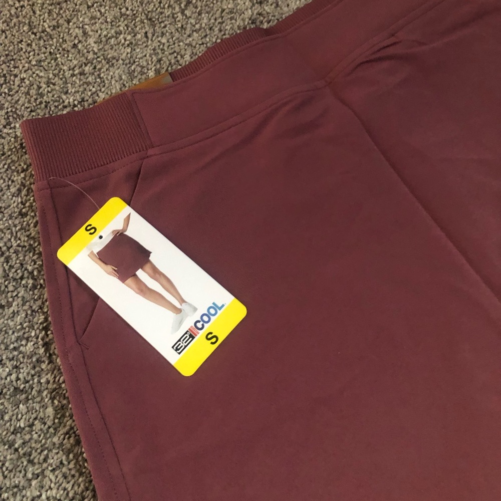 SKIRT - Picture 2 of 6